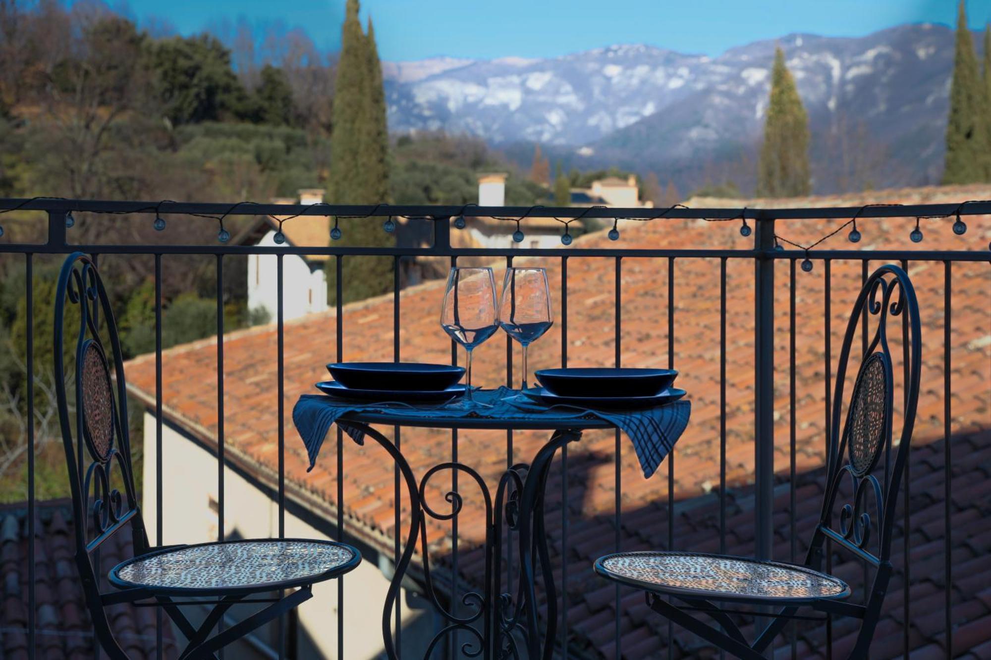 Ponte Vecchio, Elegante Appartamento A Due Passi Dal Centro Bassano del Grappa Exterior foto